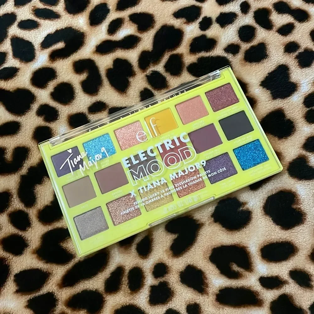 •E.L.F.• NWT Electric mood x Tania Major9 piece eyeshadow palette“feeling lucky”